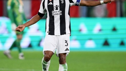 乐鱼网站-布雷默：原本想和基耶利尼一起踢球 C罗、内马尔、姆巴佩最难防