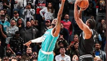 乐鱼APP下载-莱昂纳德复出即献准绝杀 快艇重回“希望模式”