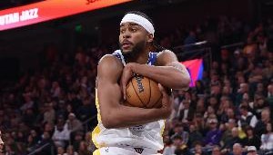 乐鱼官网-本赛季穆迪首发出战时勇士21胜4负 胜率来到84%