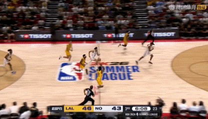 乐鱼平台-状元大战榜眼！弗拉格空砍31分！布朗尼也杀红眼！